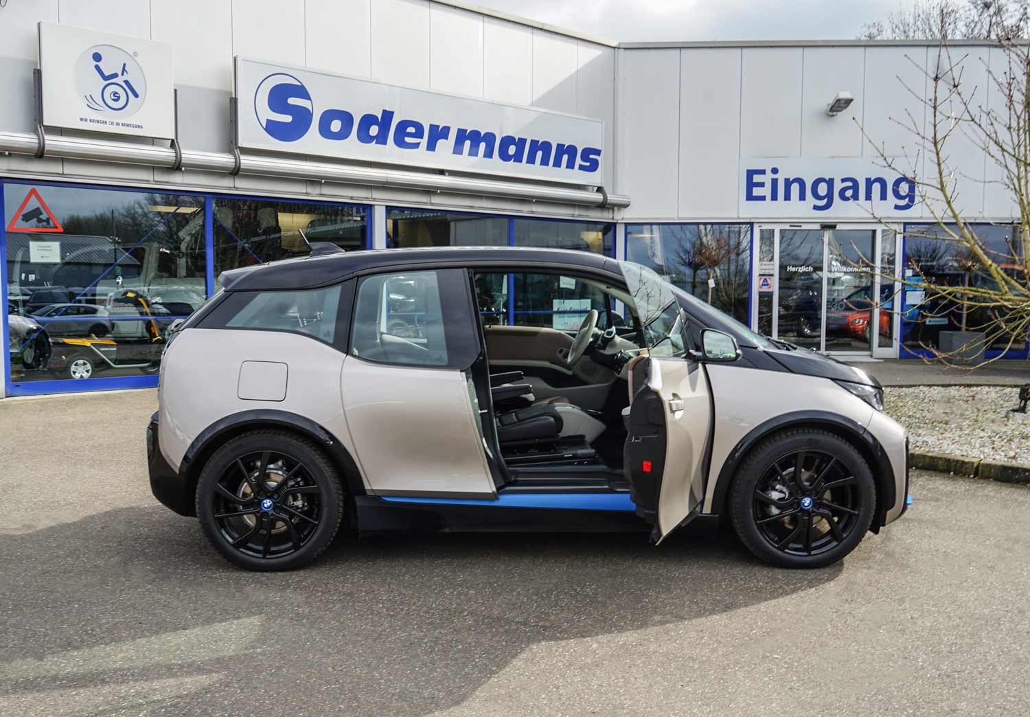 Behindertengerechter BMW I3 S Electric, Turny Low