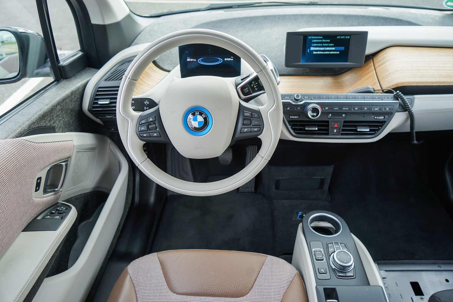 Behindertengerechter BMW I3 S Electric, Turny Low