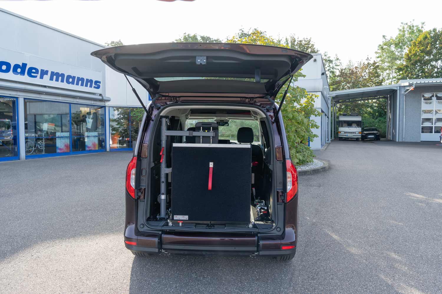 Behindertengerechter Mercedes Benz T180