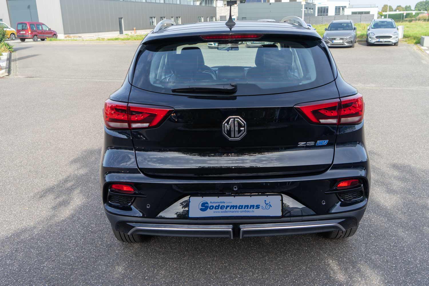 Behindertengerechtes MG ZS EV SUV