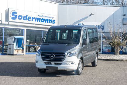Behindertengerechter Mercedes Benz Sprinter, Beifahrerumbau Sodermanns