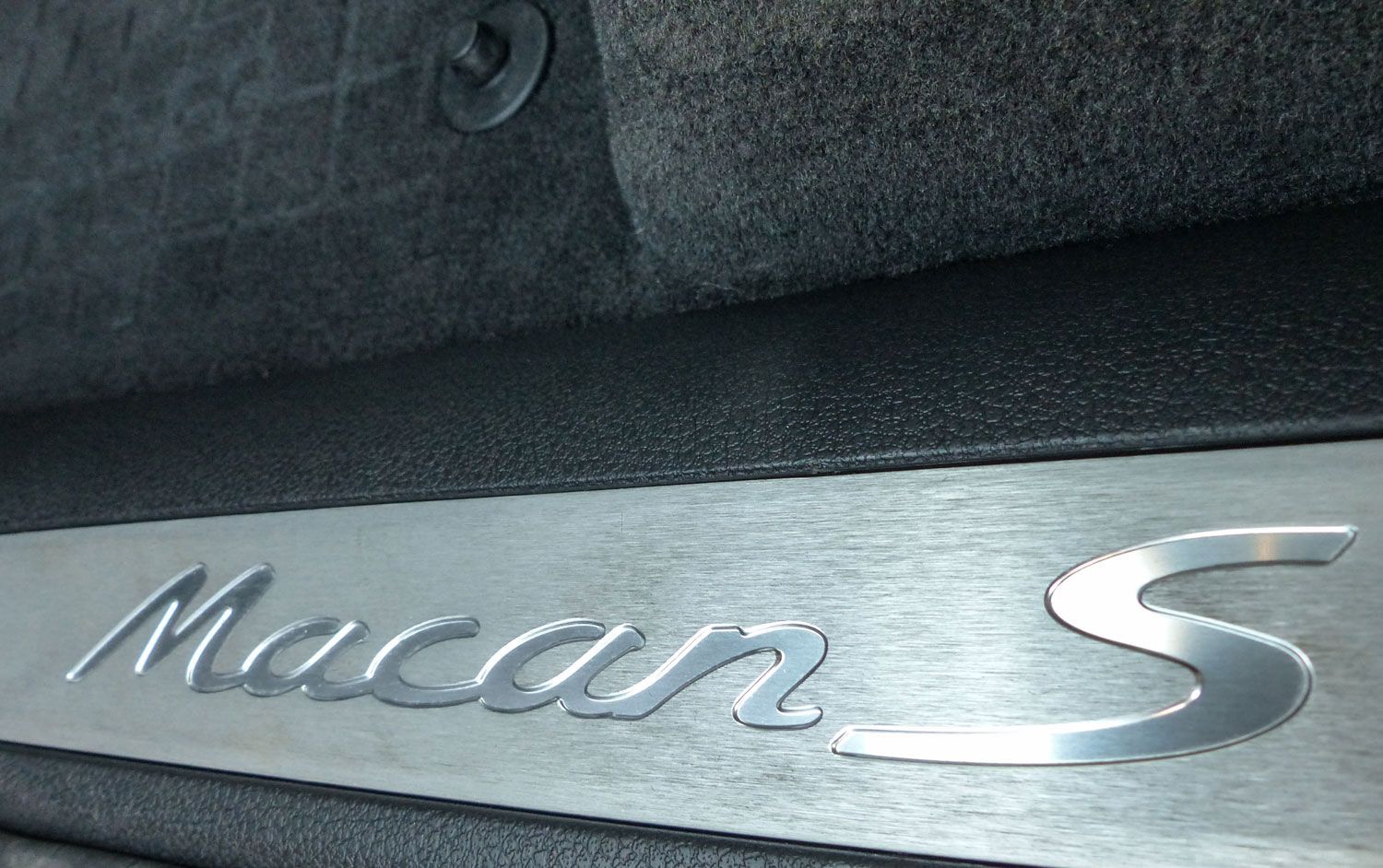 Behindertengerechter Porsche Macan S, Gasring, Handgerät, Rutschbrett