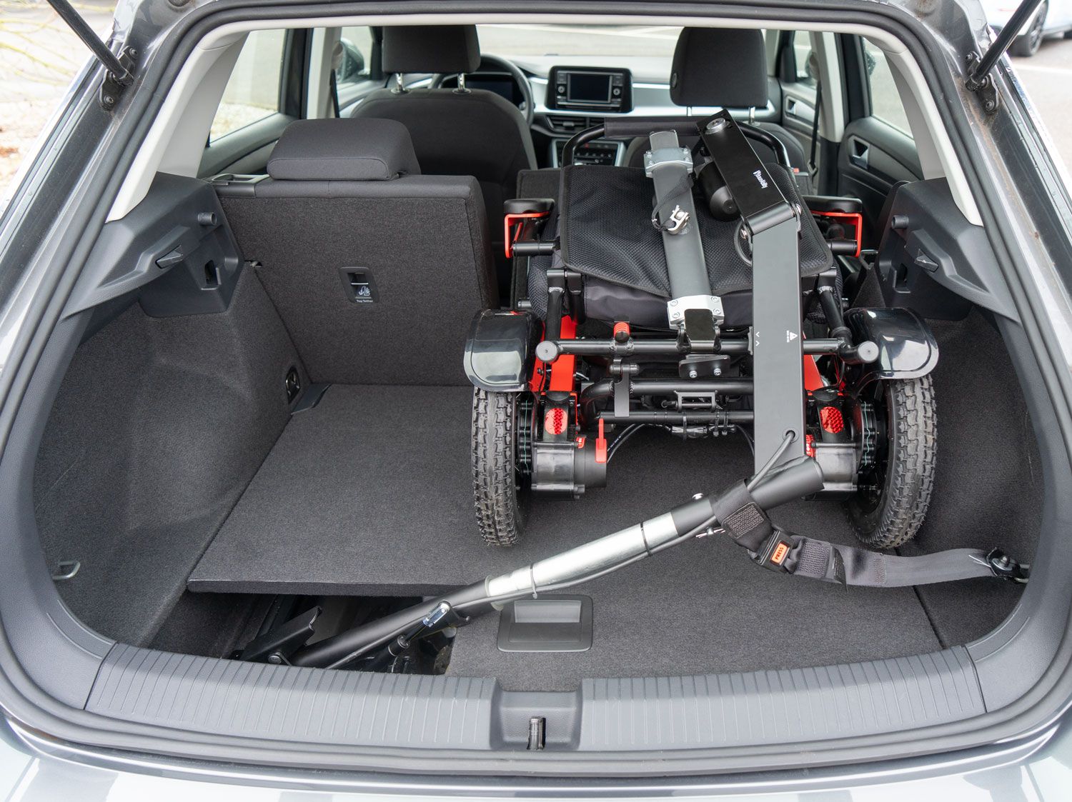 Carolift, Rollstuhlverladesystem, behindertengerechter Rollstuhlkran, Handicapumbau, Sodermanns