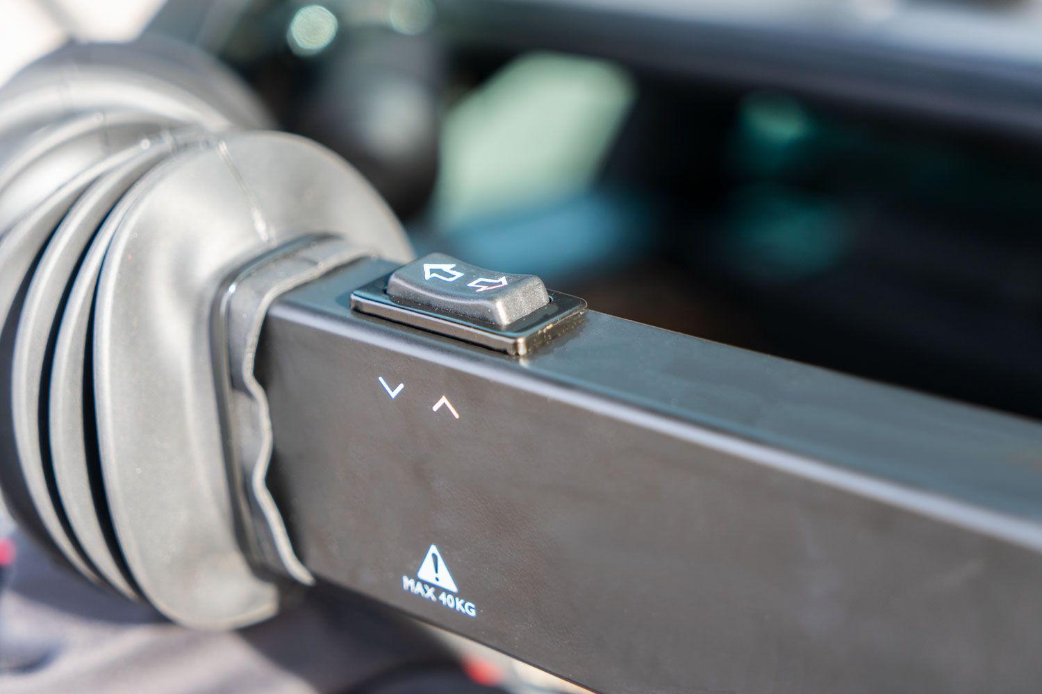 Carolift, Rollstuhlverladesystem, behindertengerechter Rollstuhlkran, Handicapumbau, Sodermanns