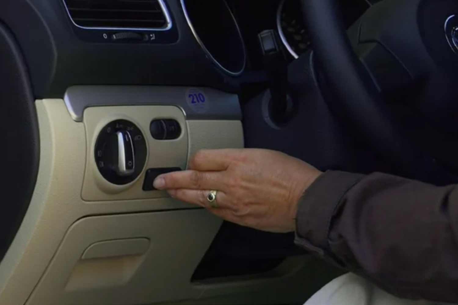 Edag Rollstuhlverladehilfe, Verladung, behindertengerechter Fahrzeugumbau, Sodermanns