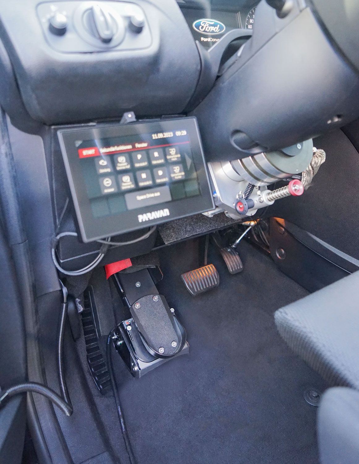 Behindertengerechter Ford S-Max, Selbstfahrerumbau, Mietwagen, Space Drive, 2 Wege Joystick, Fußlenkung, Sodermanns