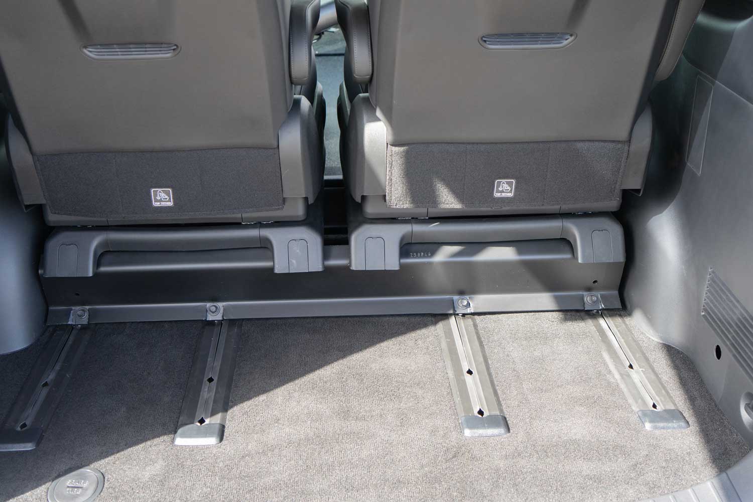 Behindertengerechter Hyundai Staria, Selbstfahrerumbau, Gasring, Lift, Transferkonsole, Sodermanns