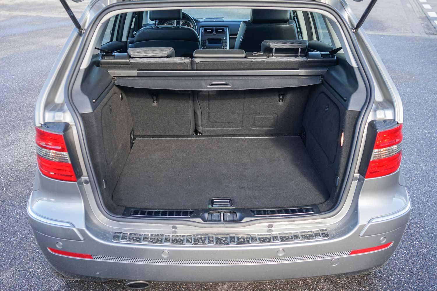 Behindertengerechter Mercedes Benz B-Klasse Sports Tourer, Mietwagen, Beifahrerumbau, Sodermanns