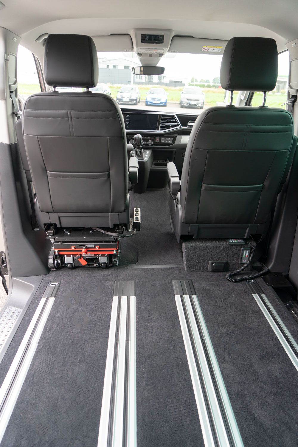 6-Wege-Konsole, Transferkonsole, behindertengerechter Fahrzeugumbau Sodermanns