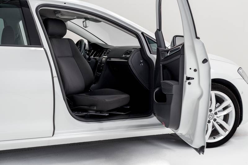 Einstiegshilfen, Hub- Schwenksitzkonsolen, Turnout, behindertengerechter Fahrzeugumbau, Sodermanns