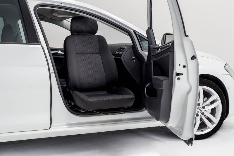 Einstiegshilfen, Hub- Schwenksitzkonsolen, Turnout, behindertengerechter Fahrzeugumbau, Sodermanns