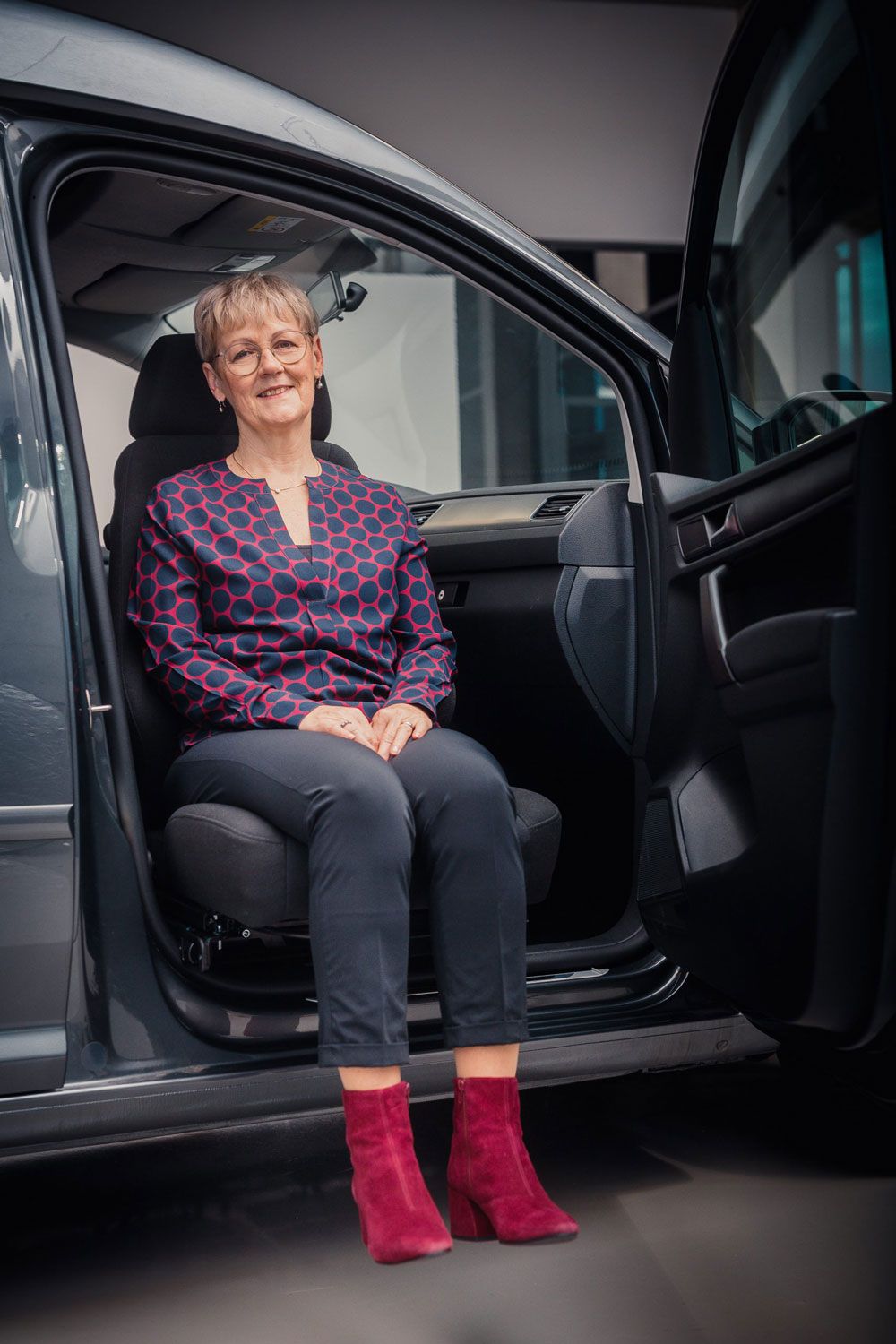 Einstiegshilfen, Hub- Schwenksitzkonsolen, Twister, behindertengerechter Fahrzeugumbau, Sodermanns