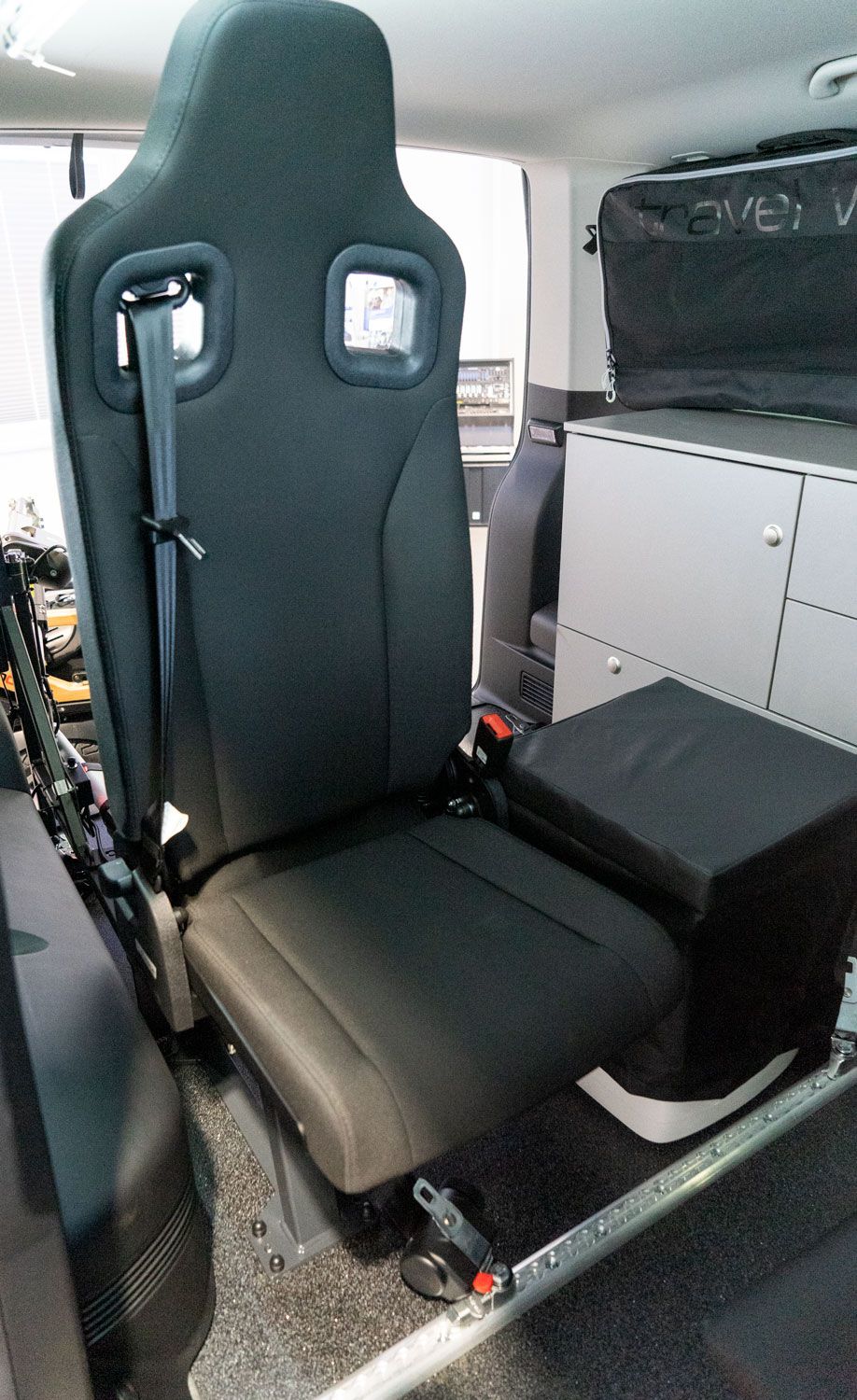 Volkswagen T6 Freizeitmobil, Rollstuhlverladung, Toilette, Freizeitblock, Sodermanns