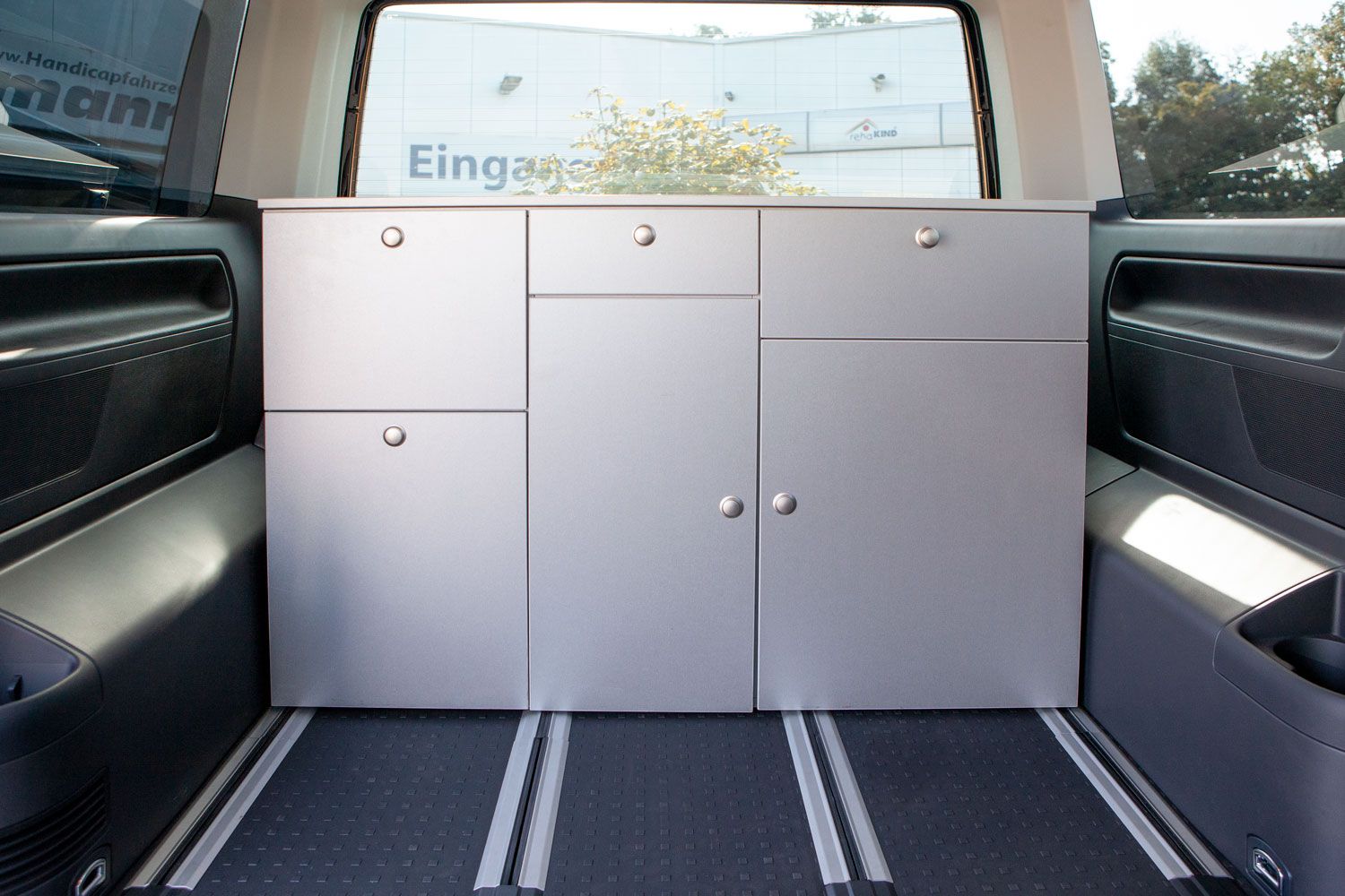 Volkswagen T6 Freizeitmobile, Freemotion Camper, Kassettenlift, Freizeitblock, Toilette, Kochfeld, Waschmöglickeit, Sodermanns