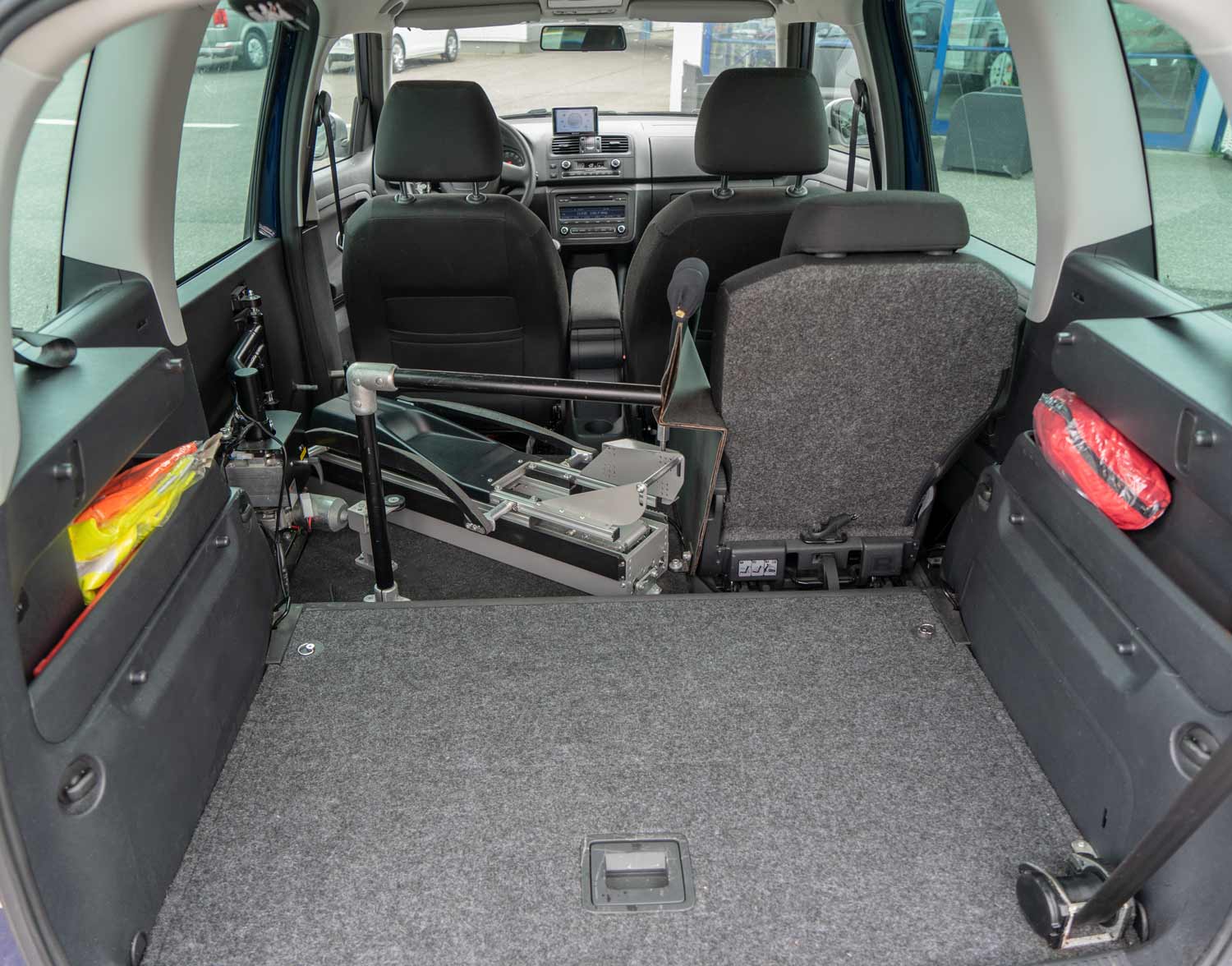 Behindertengerechter Skoda Roomster Mietwagen, Selbstfahrerumbau, Sodermanns