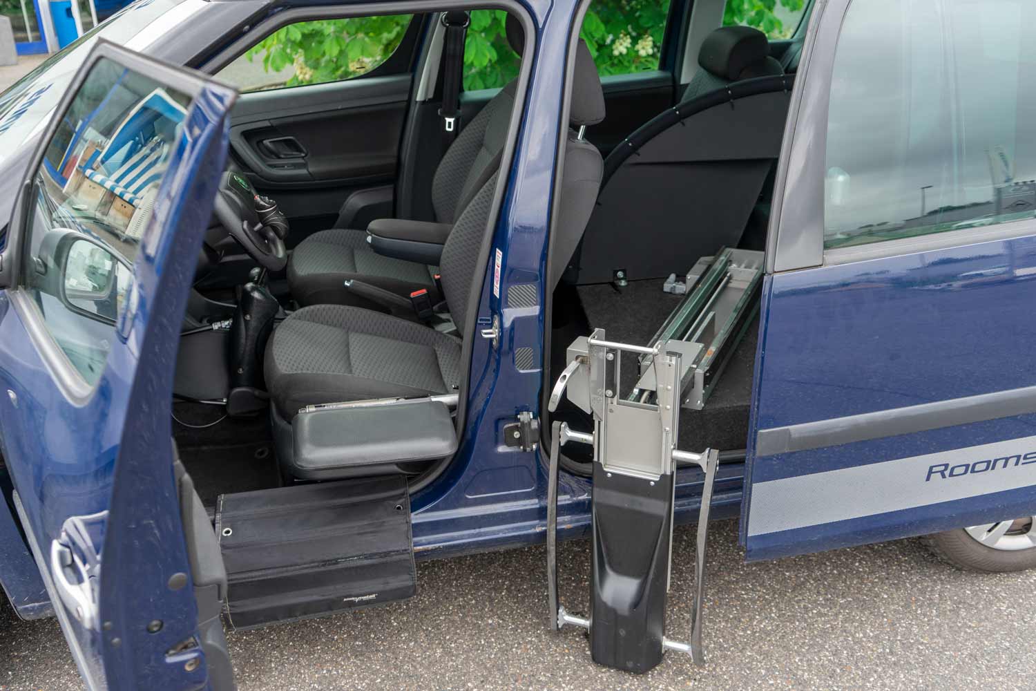 Behindertengerechter Skoda Roomster Mietwagen, Selbstfahrerumbau, Sodermanns