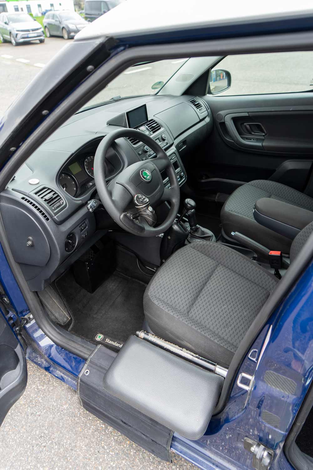 Behindertengerechter Skoda Roomster Mietwagen, Selbstfahrerumbau, Sodermanns