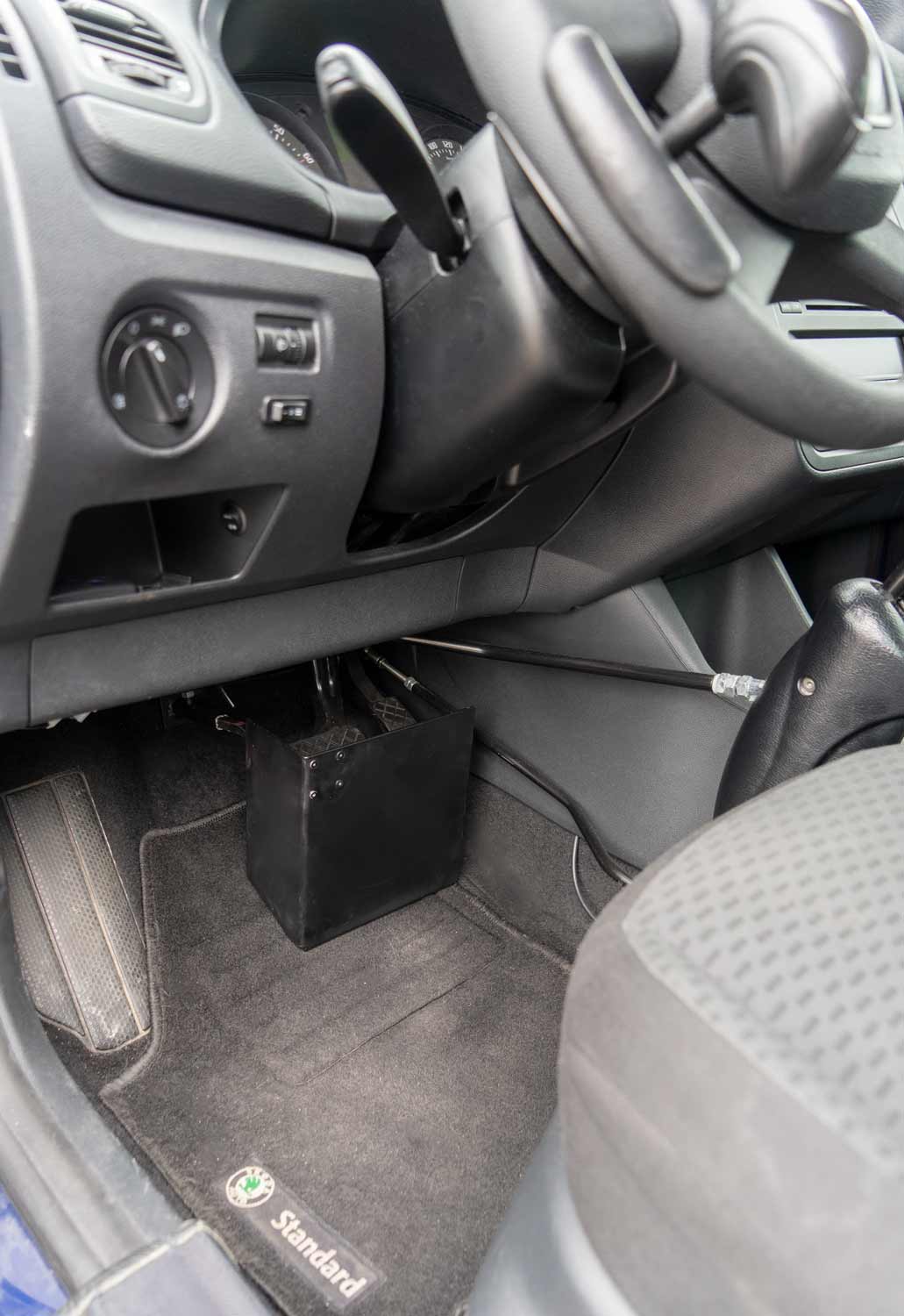 Behindertengerechter Skoda Roomster Mietwagen, Selbstfahrerumbau, Sodermanns