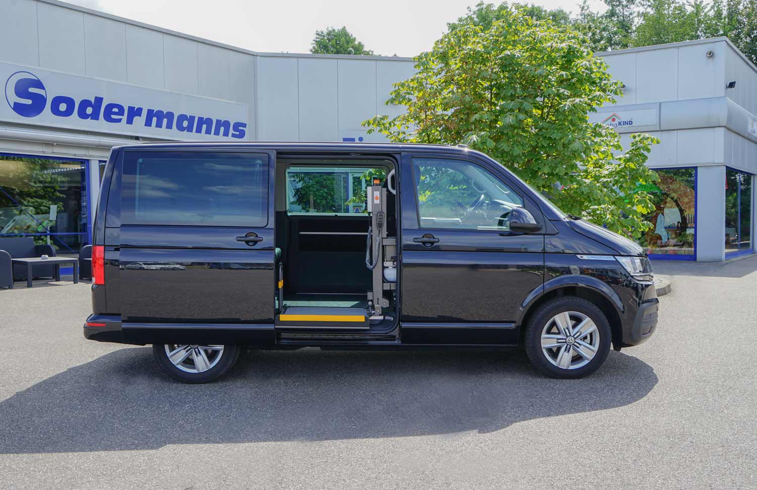 Rollstuhllift SF 350 III, behindertengerechter Fahrzeugumbau Sodermanns