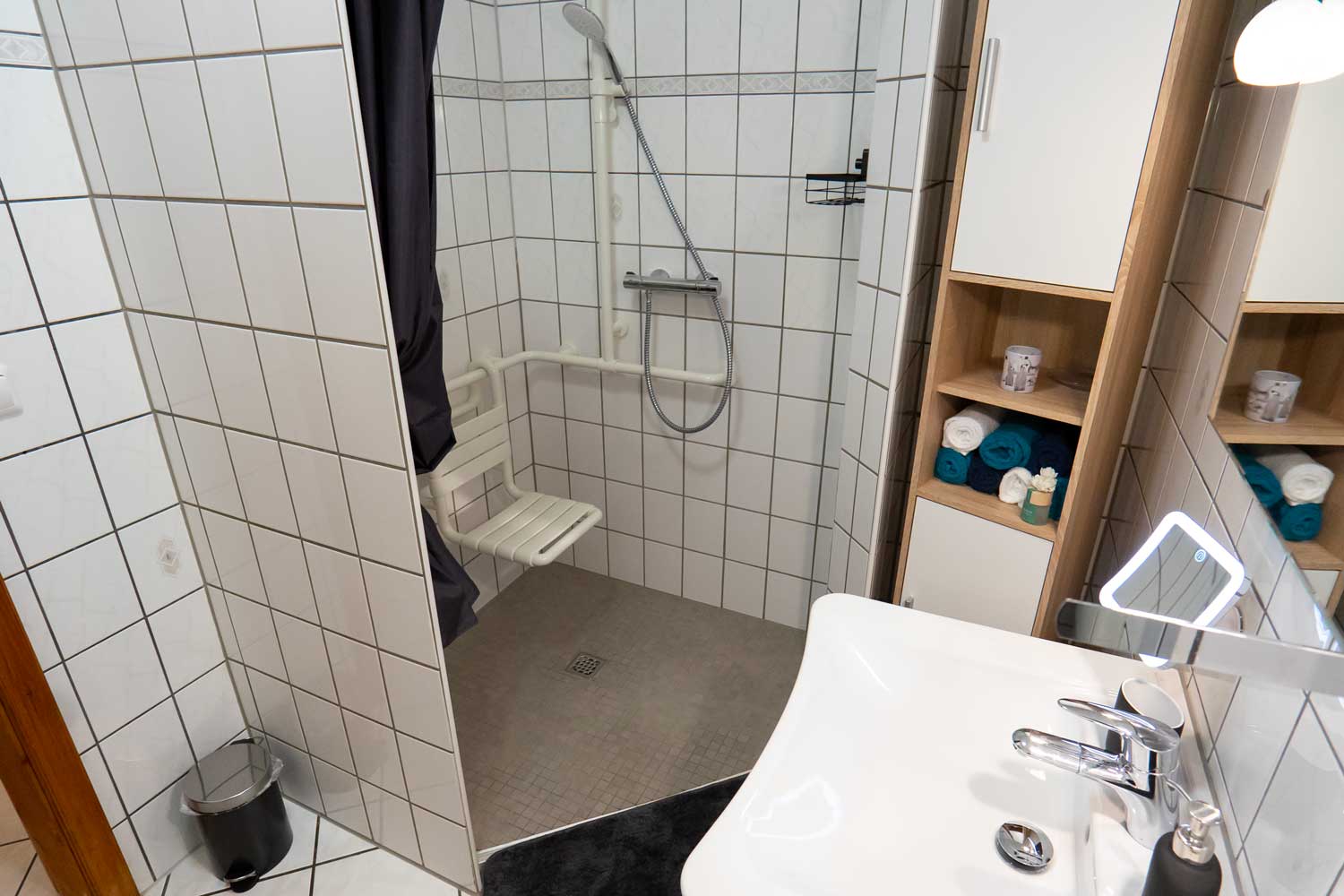 Barrierefreie Ferienwohnung, behindertengerechte Unterkunft, Rollstuhlgerecht, modern, betriebsnah, angenehme Lage, Sodermanns