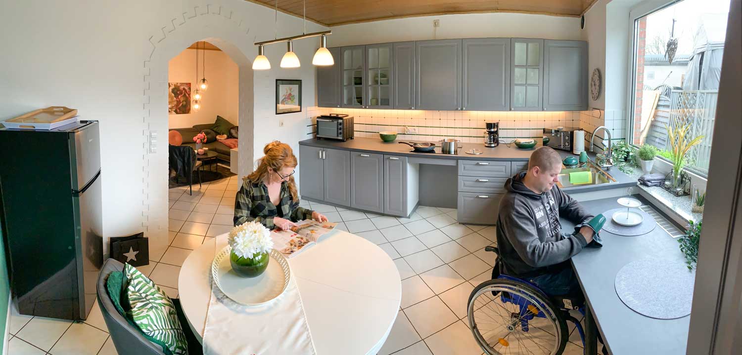 Barrierefreie Ferienwohnung, behindertengerechte Unterkunft, Rollstuhlgerecht, modern, betriebsnah, angenehme Lage, Sodermanns