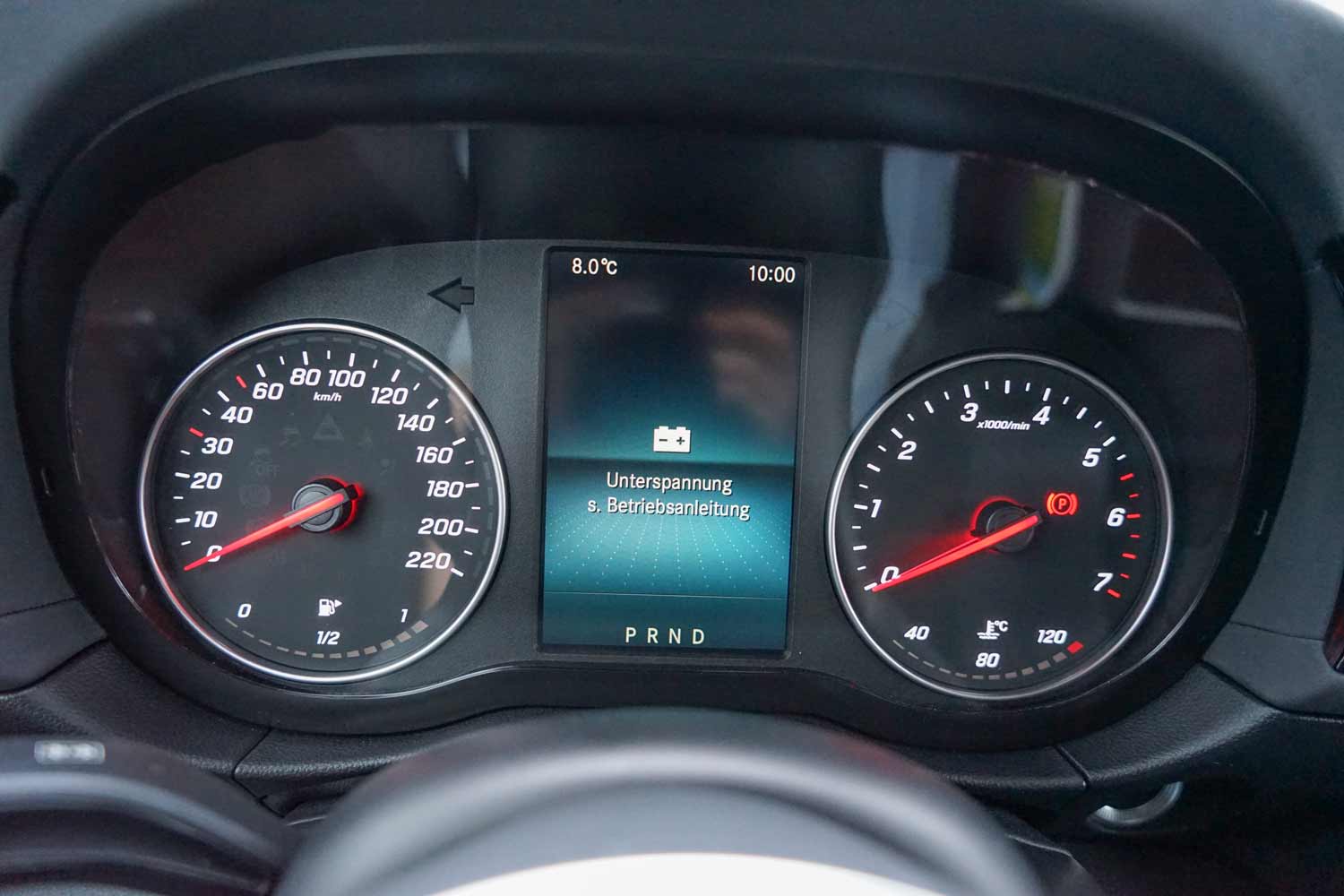 Behindertengerechter Mercedes Benz T180, Turny Evo, Hub- Schwenksitz