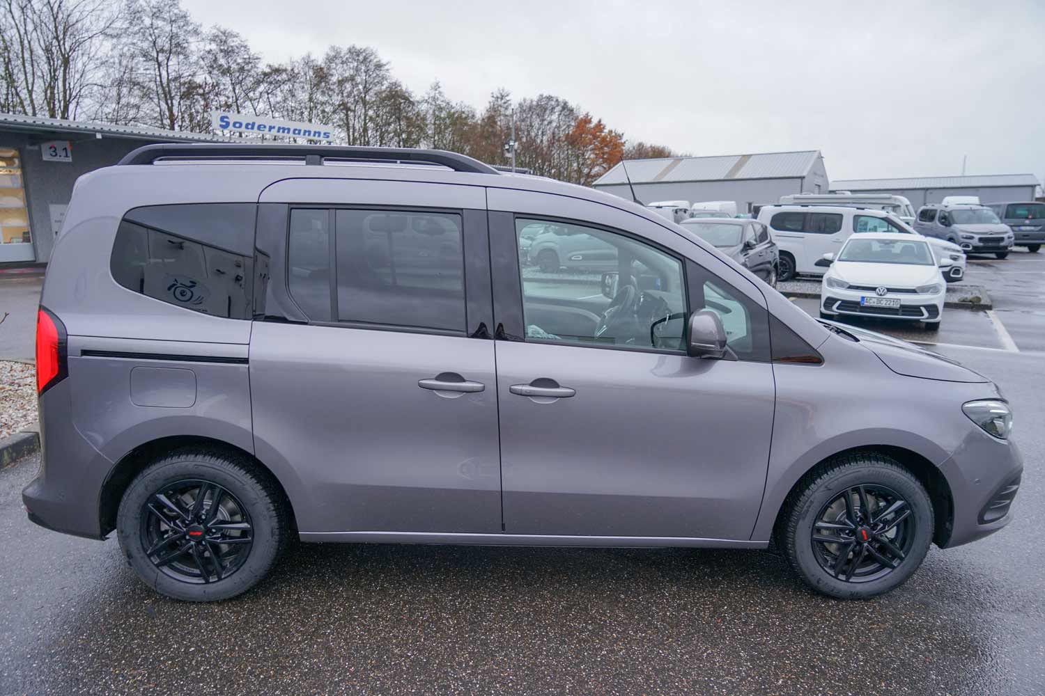 Behindertengerechter Mercedes Benz T180, Turny Evo, Hub- Schwenksitz