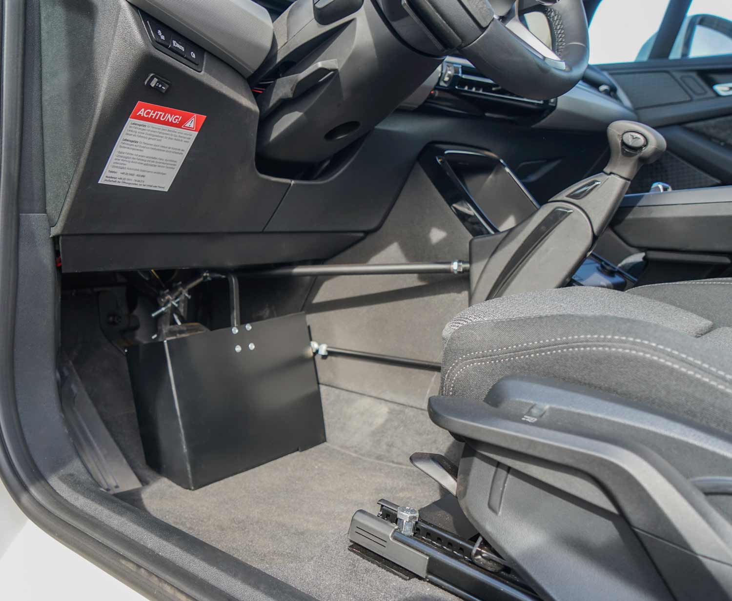 Behindertengerechter BMW 218i Activetourer, Selbstfahrerumbau, Handicap, MFD, Handgerät, Rutschbrett, Rollstuhlverladesystem, Sodermanns