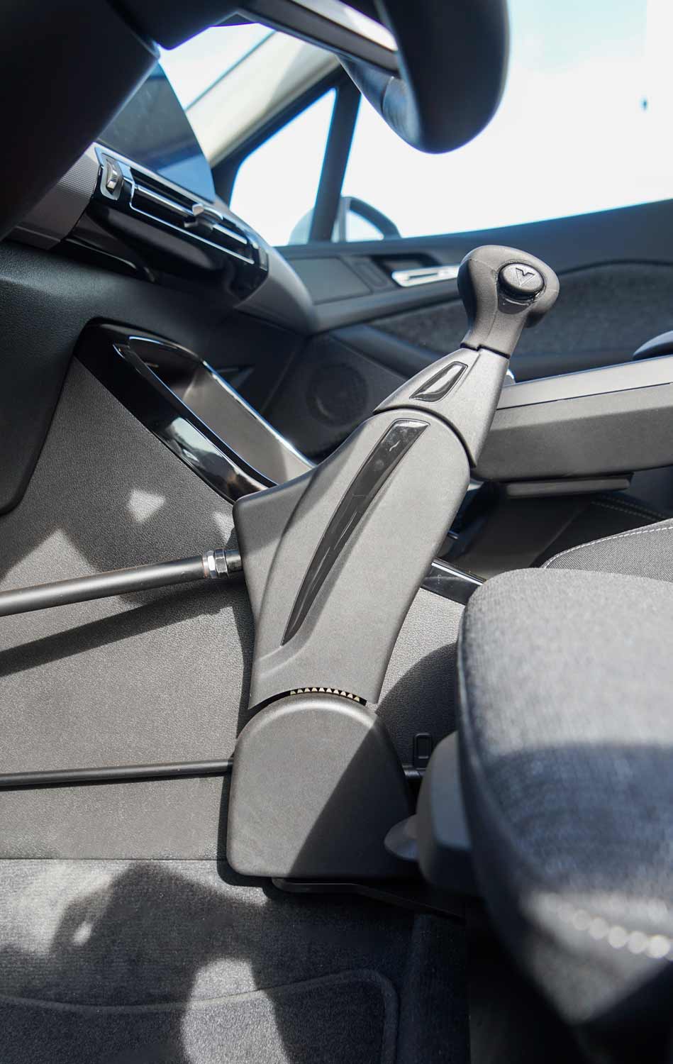 Behindertengerechter BMW 218i Activetourer, Selbstfahrerumbau, Handicap, MFD, Handgerät, Rutschbrett, Rollstuhlverladesystem, Sodermanns