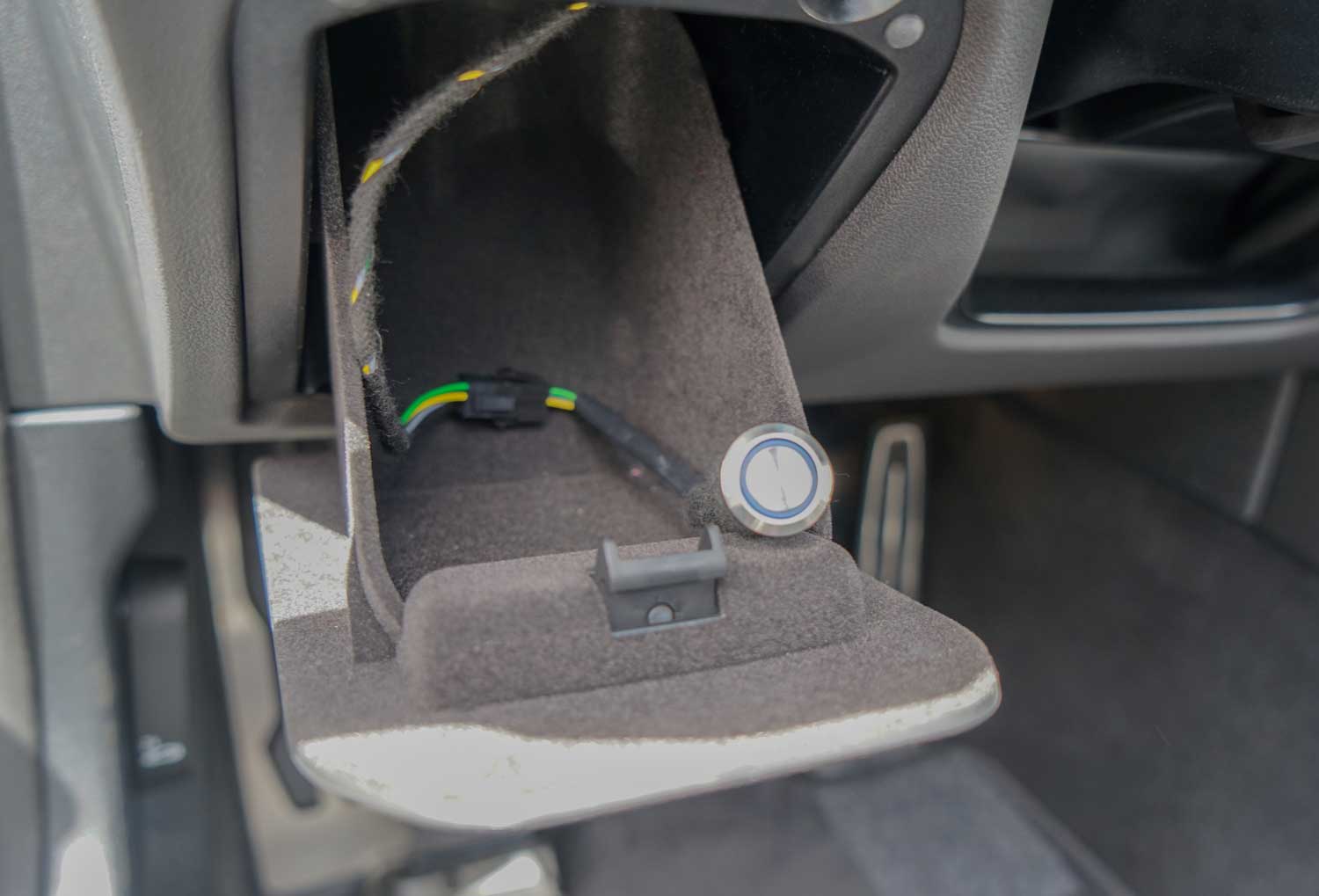 Behindertengerechter BMW Z4 Cabrio, Selbstfahrerumbau, elektronisches Linksgas, Sodermanns