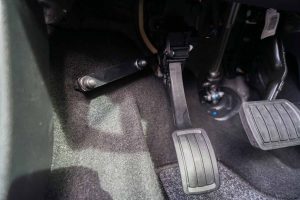 Behindertengerechter Citroen E-Berlingo, LP Range, elektronisches Linksgas, Multifunktionslenkraddrehknauf, elektronische Sonnenblende, Sodermanns