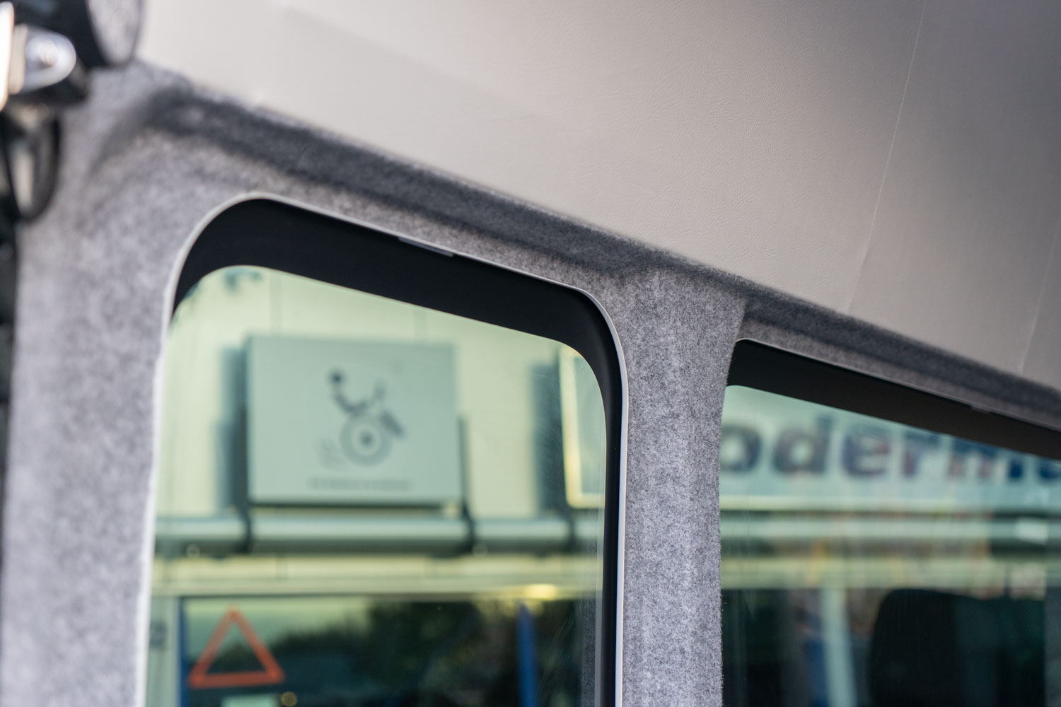 Behindertengerechter Citroen Jumper, Beifahrerumbau, Hecklift, Smart Floor Boden, Smartseats, Innenraumverkleidung, Klimaanlage, Trittstufe, Sodermanns