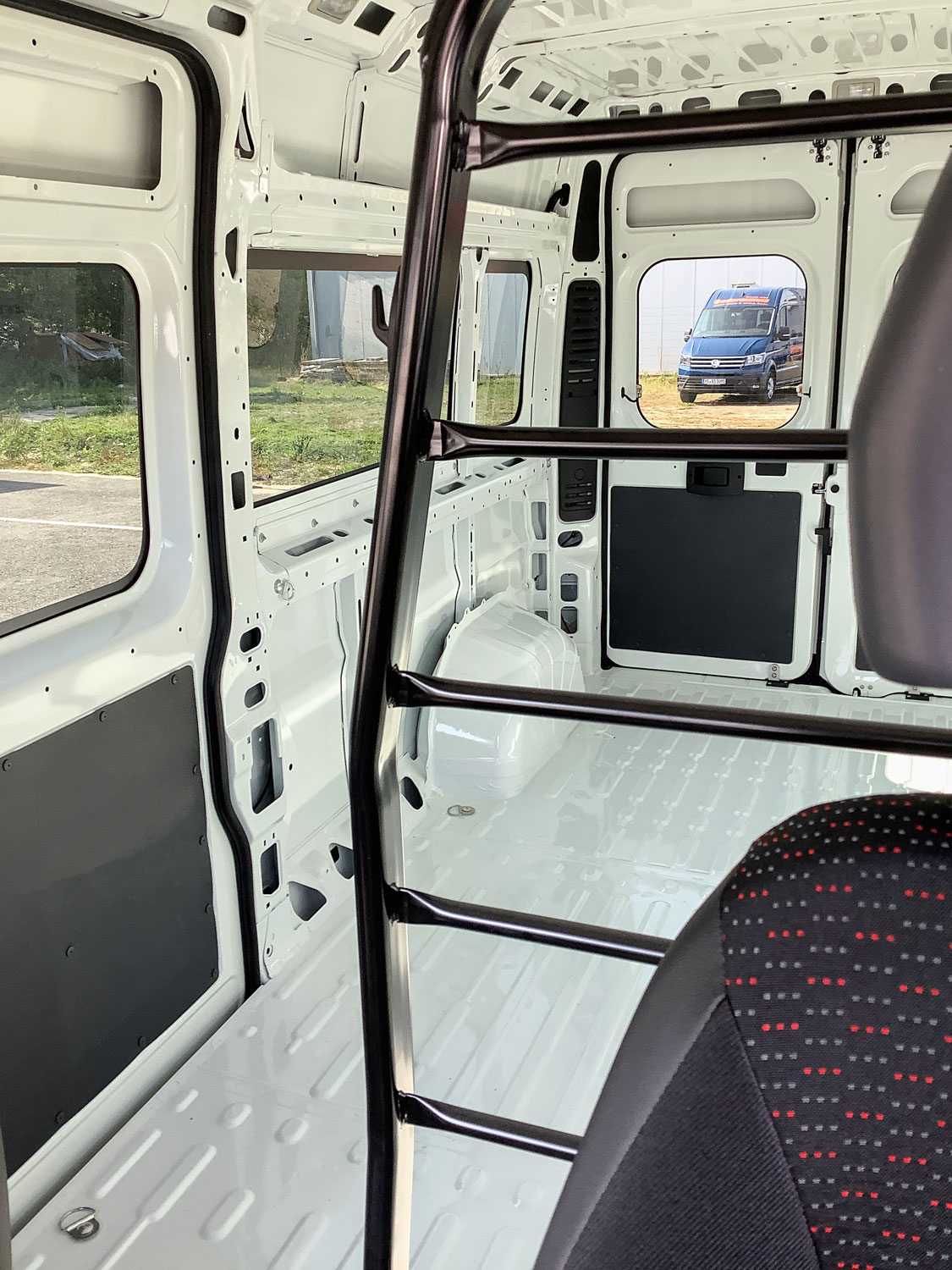 Behindertengerechter Citroen Jumper, Beifahrerumbau, Hecklift, Smart Floor Boden, Smartseats, Innenraumverkleidung, Klimaanlage, Trittstufe, Sodermanns