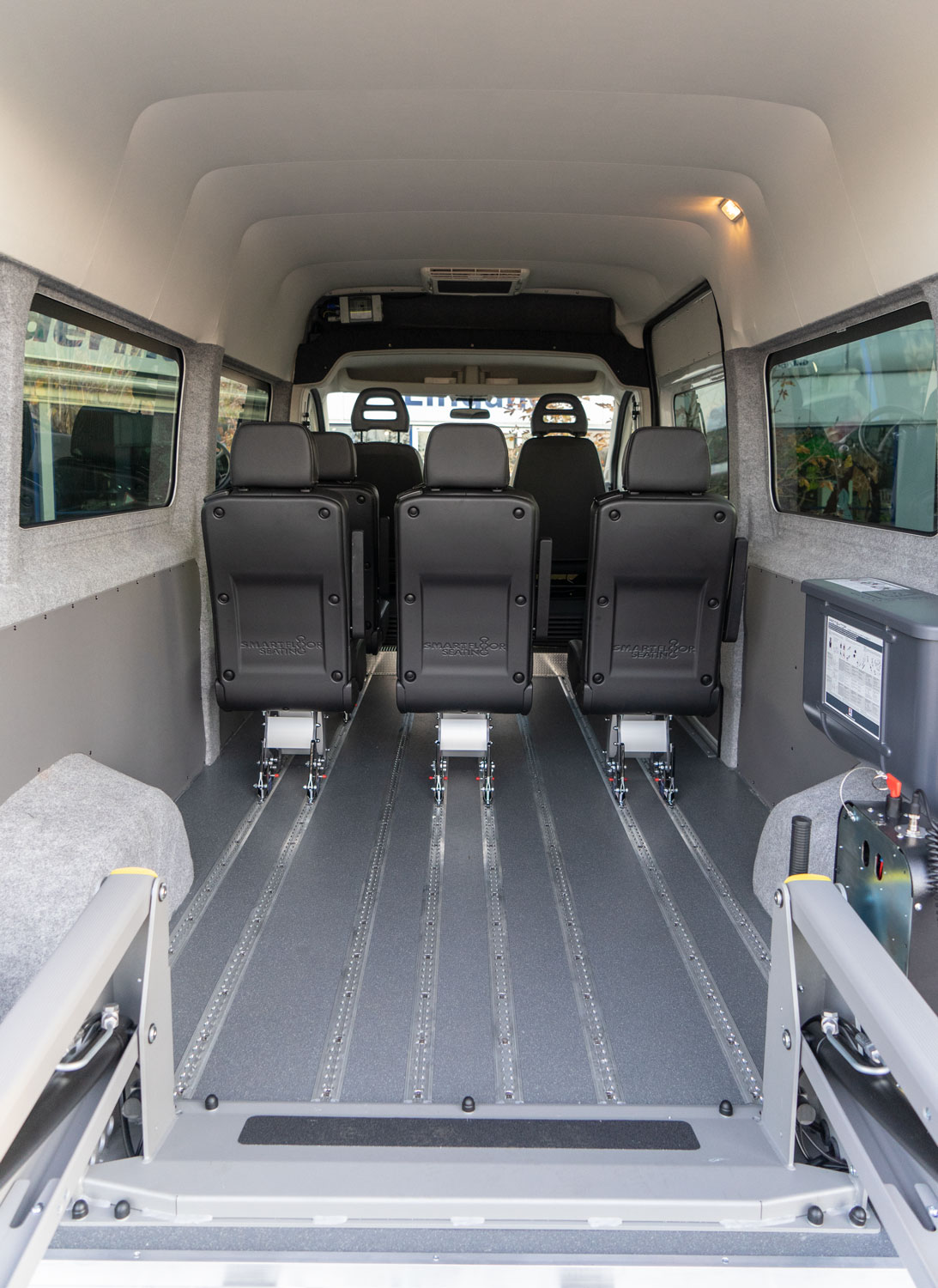 Behindertengerechter Citroen Jumper, Beifahrerumbau, Hecklift, Smart Floor Boden, Smartseats, Innenraumverkleidung, Klimaanlage, Trittstufe, Sodermanns