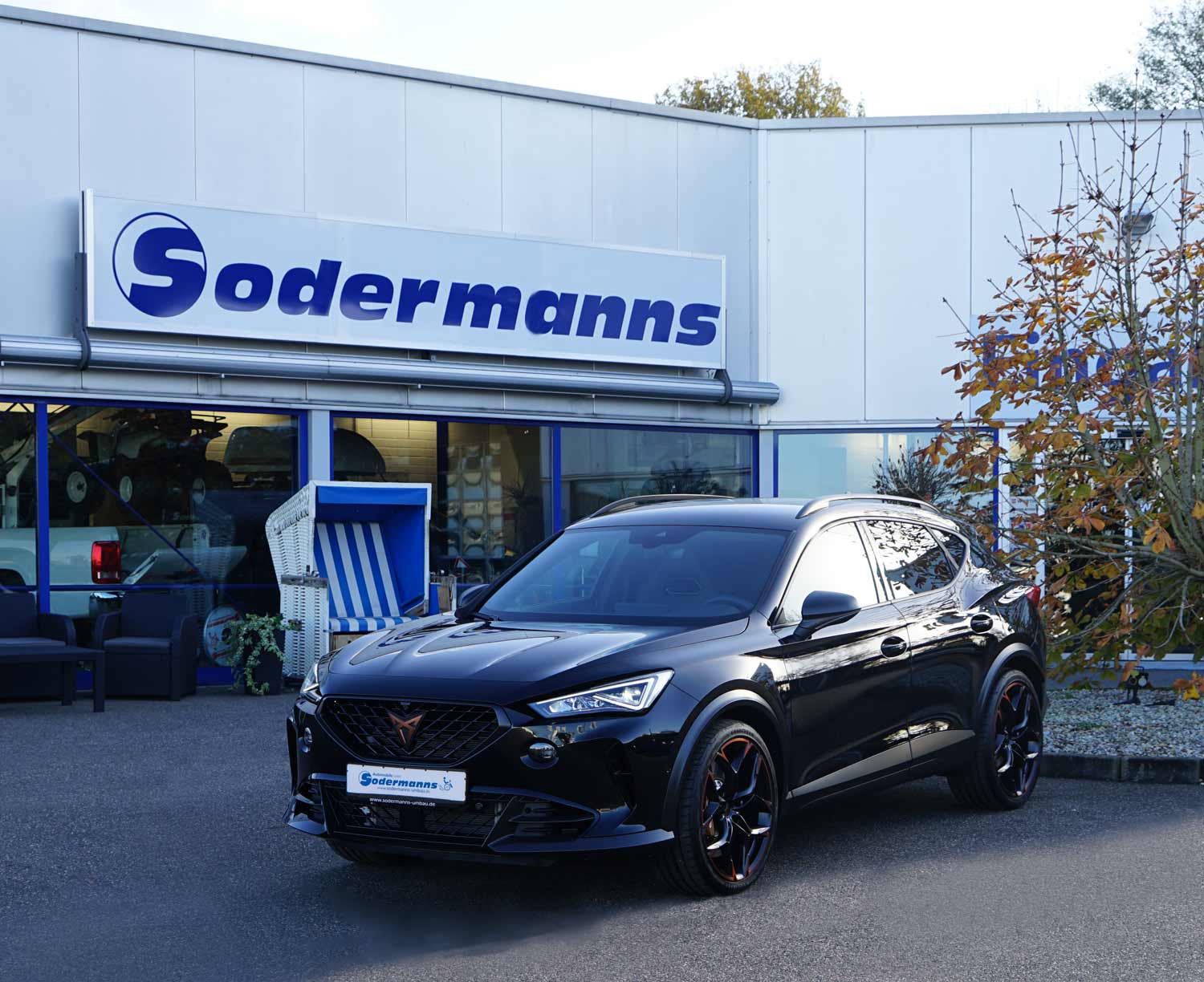 Behindertengerechter Cupra Fermentor, Selbstfahrerumbau, Handgerät Gas & Bremse, LDK, Rollstuhlverladesystem, Pedalsperre, Sodermanns