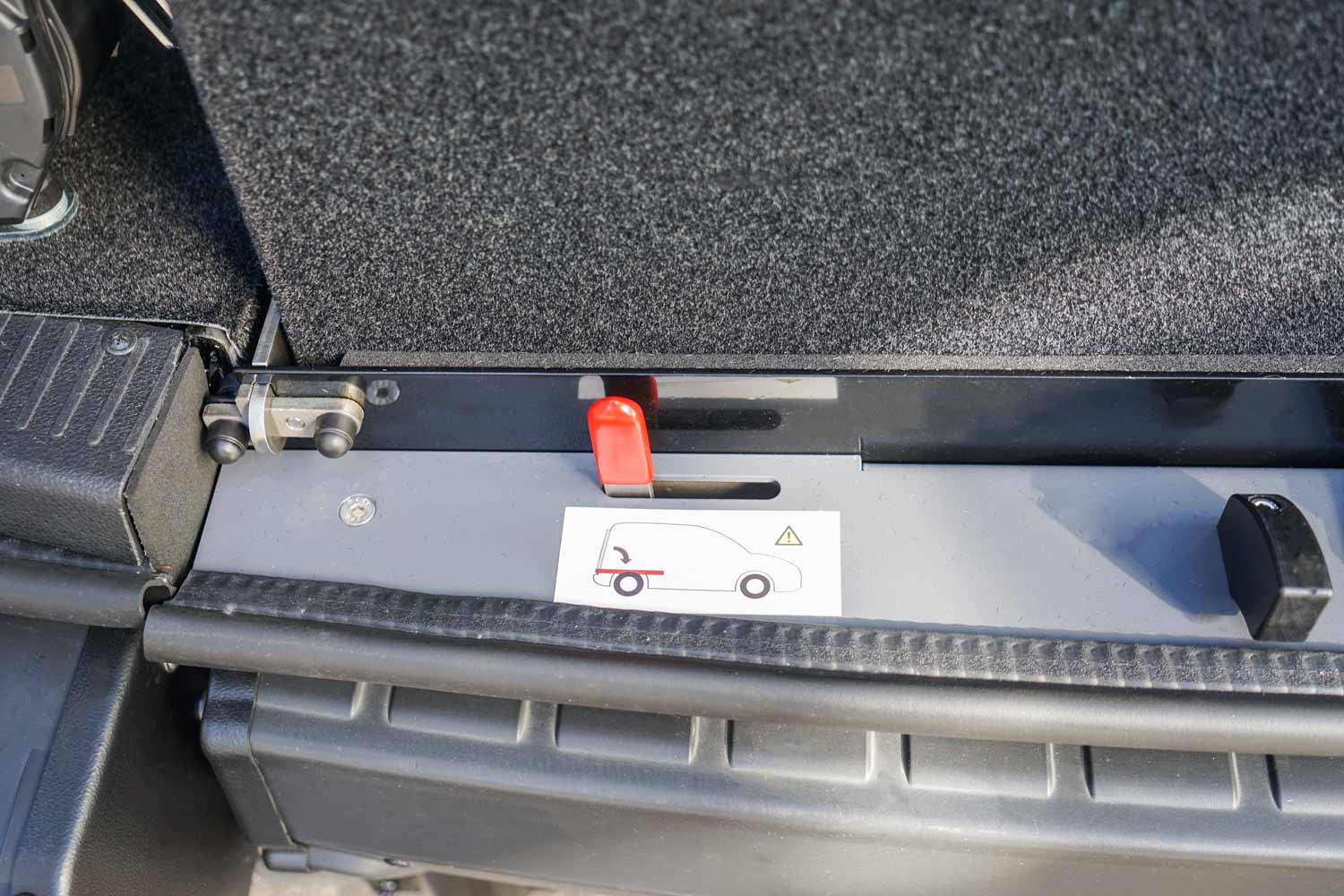 Behindertengerechter Dacia Dokker, Beifahrerumbau, Heckeinstieg, easy flex, Rampe, Schulterschräggurt, Sodermanns