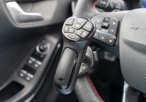 Behindertengerechter Ford Puma, Selbstfahrerumbau, mechanisches Linksgas, elektrischer Handbremse, MFD, Sodermanns