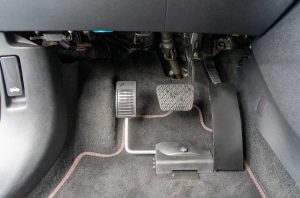 Behindertengerechter Ford Puma, Selbstfahrerumbau, mechanisches Linksgas, elektrischer Handbremse, MFD, Sodermanns