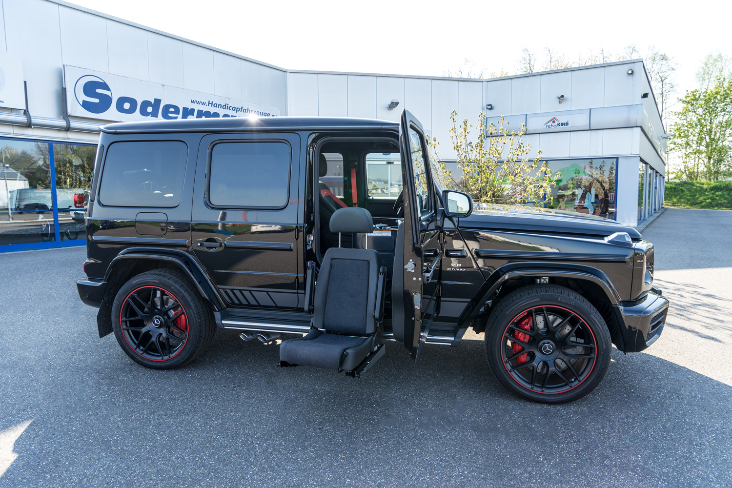 Behindertengerechter Mercedes Benz G AMG 6.3, Beifahrerumbau, Sodermanns