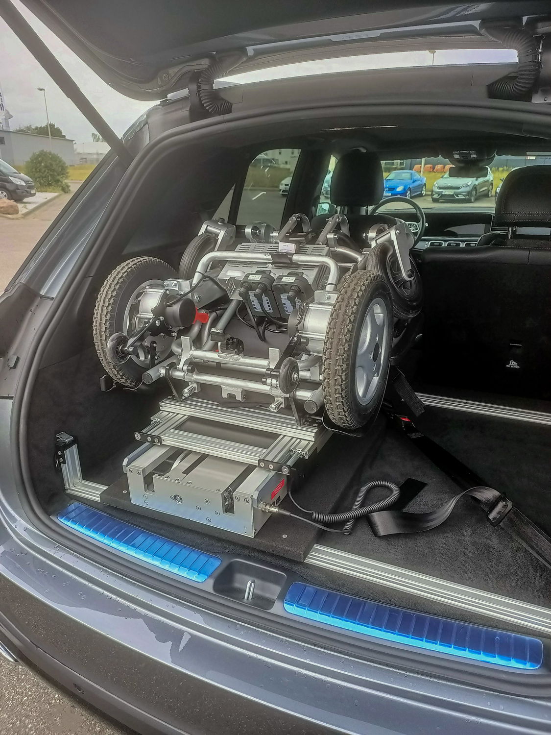 Behindertengerechter Mercedes Benz GLE 350 D 4 matic, Selbstfahrerumbau, Ladeboy Maximum, Sodermanns