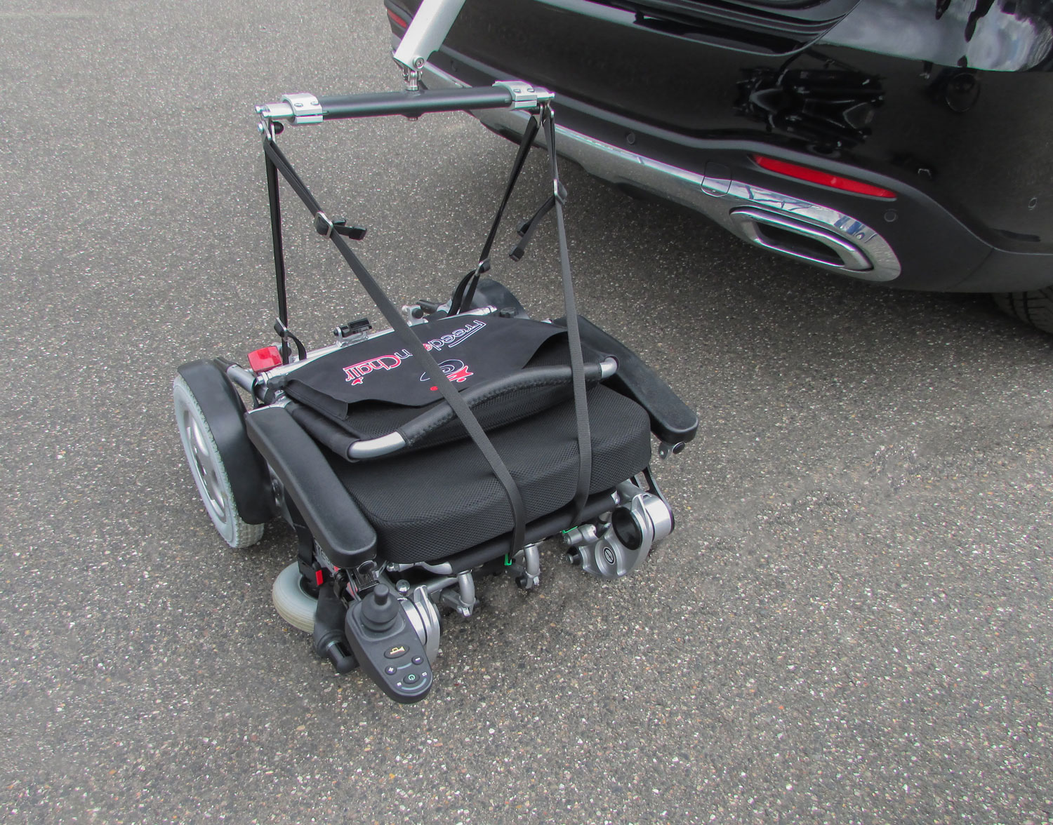 Behindertengerechter Mercedes Benz GLS 300 D 4 Matic, Selbstfahrerumbau, LP Range Verladekran, Ergoflix, Sodermanns