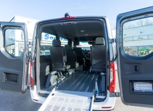 Behindertengerechter Mercedes Benz Sprinter, Beifahrerumbau Sodermanns