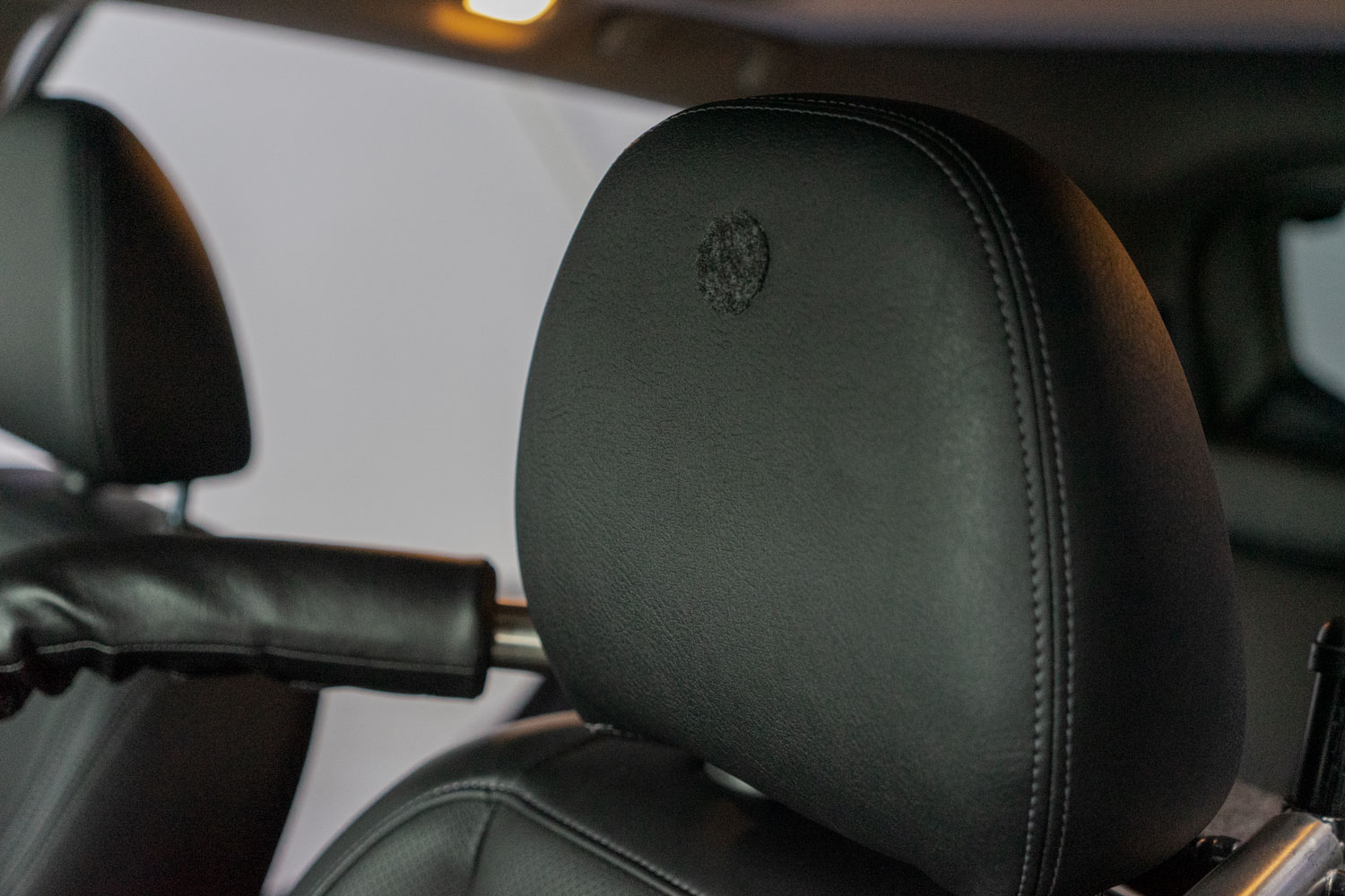 Behindertengerechter Nissan X-Trail, Selbstfahrer, Space Drive System, Sprachsteuerung, Fußlenkung, Bleeper, Autofahren ohne Arme, Sodermanns