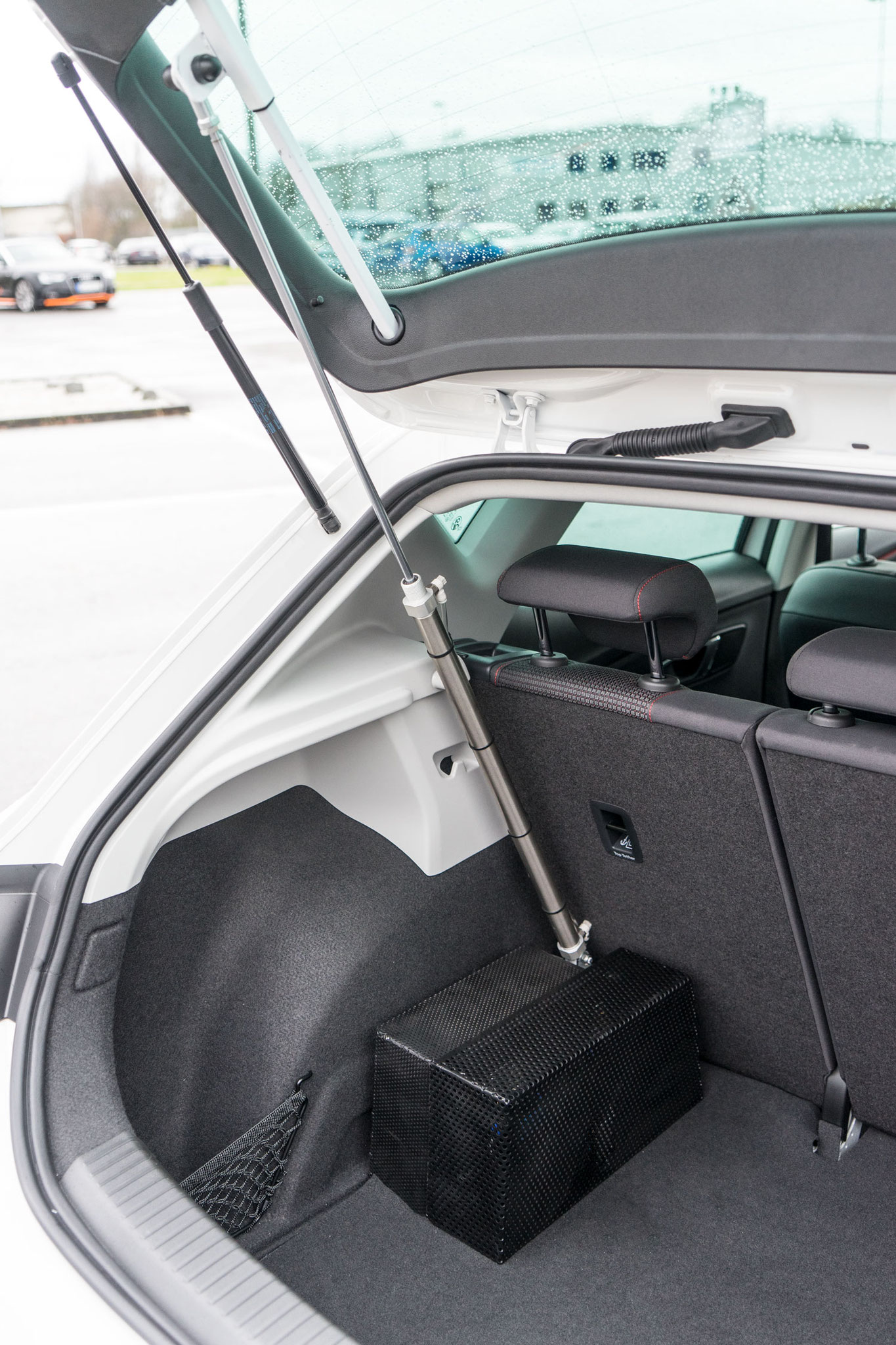 Behindertengerechter Seat Leon, Selbstfahrerumbau, Space Drive, 2 Wege Lenkjoystick, Sodermanns