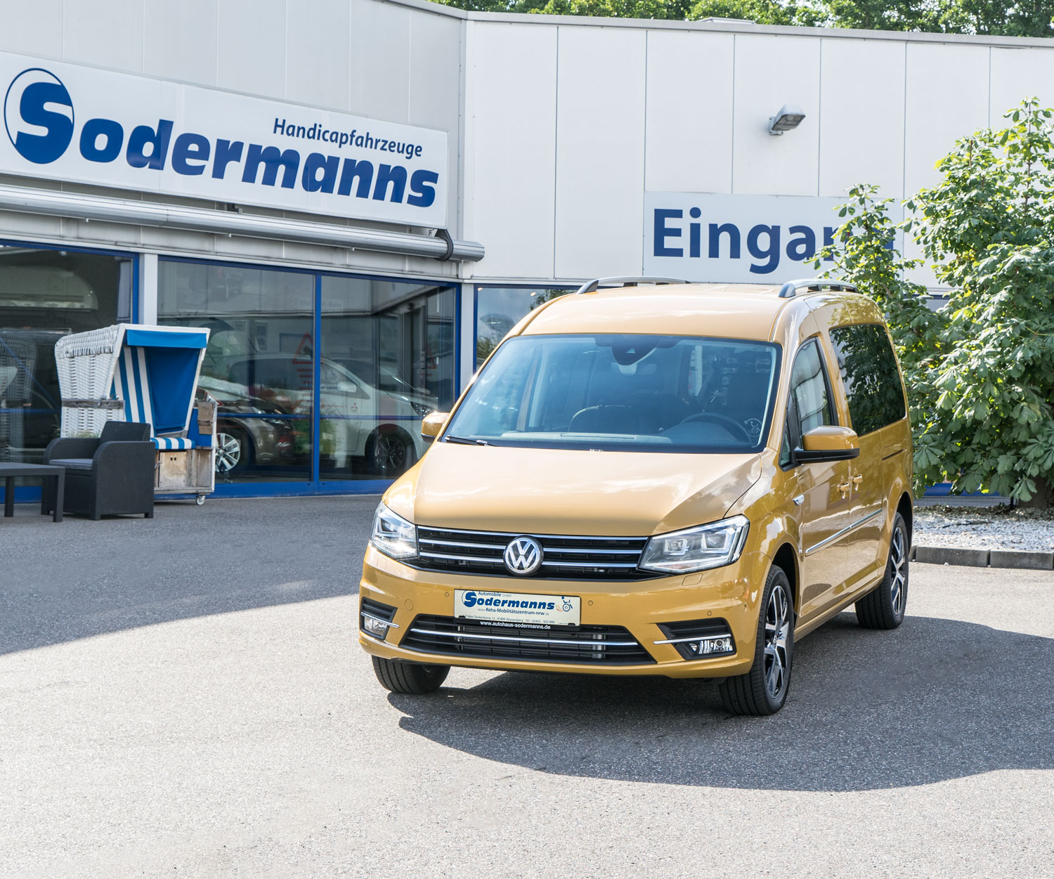 Behindertengerechter Volkswagen Caddy, Selbstfahrerumbau, Rollstuhlverladesysteme, Handgerät, MFD, Space Drive, Leichte Lenkung, Sodermanns