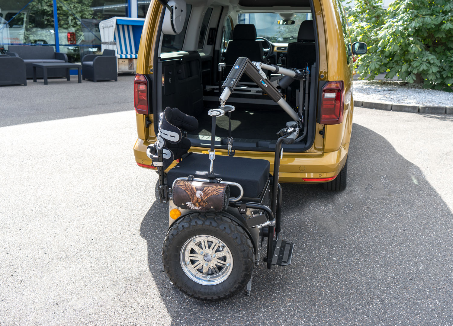 Behindertengerechter Volkswagen Caddy, Selbstfahrerumbau, Rollstuhlverladesysteme, Handgerät, MFD, Space Drive, Leichte Lenkung, Sodermanns