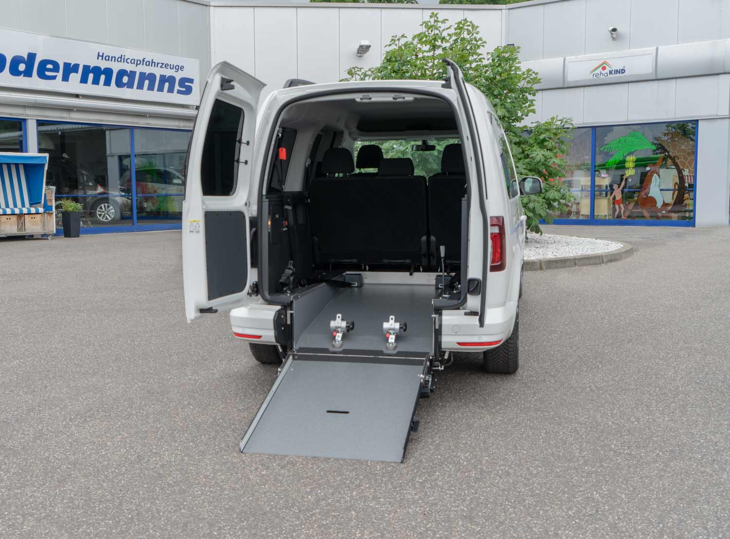 Beifahrerumbau, Handicap, Heckeinstieg, Flügeltüren, Sodermanns