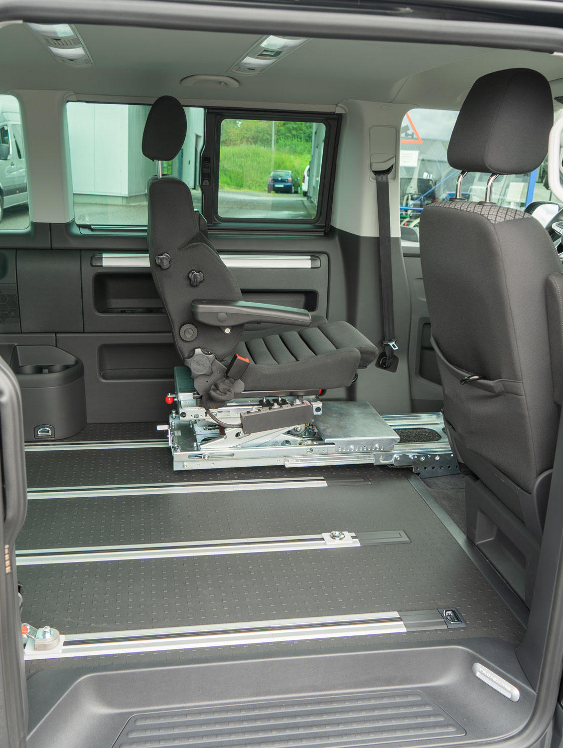 Behindertengerechter Volkswagen T6.1, Selbstfahrerumbau, Sodermanns