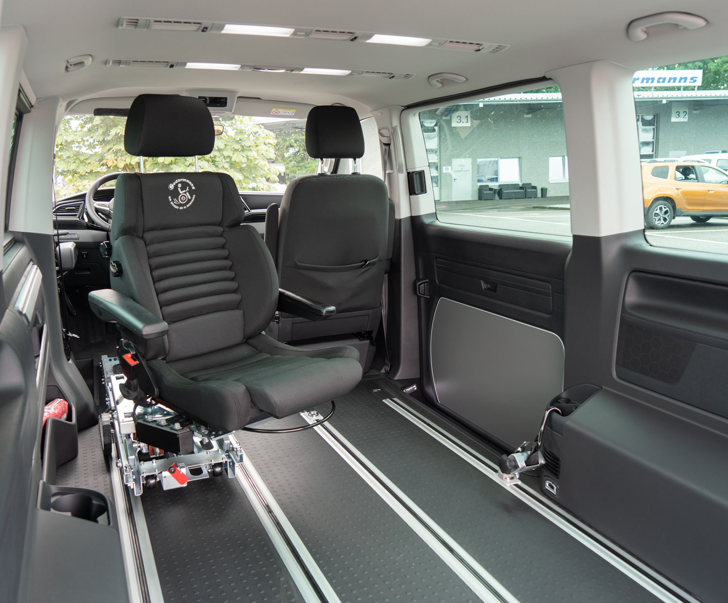 Behindertengerechter Volkswagen T6.1, Selbstfahrerumbau, Sodermanns