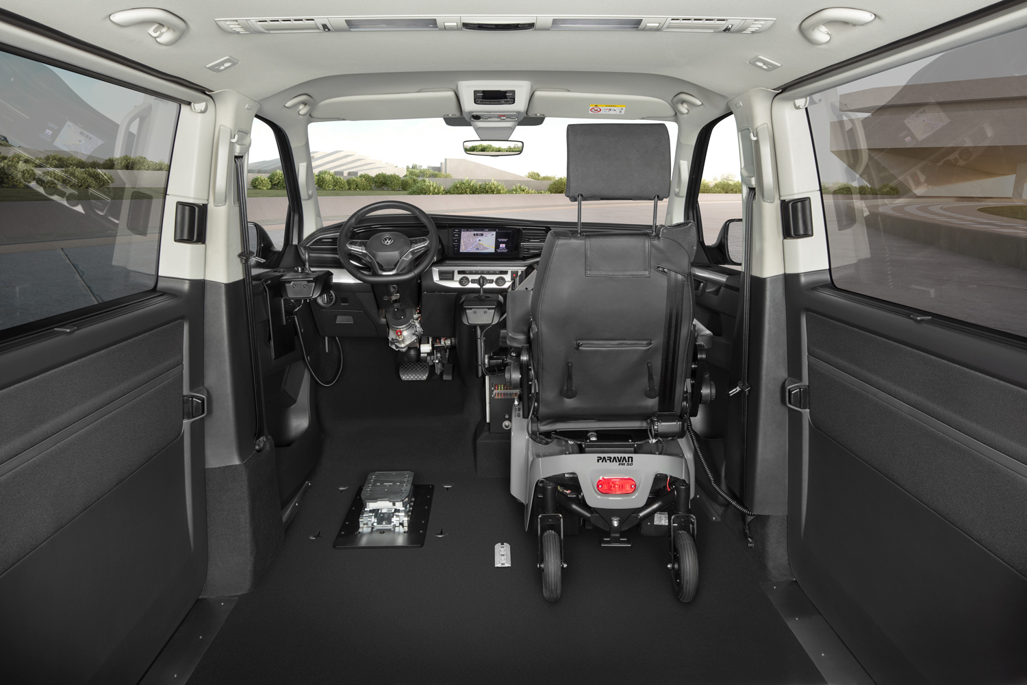 Behindertengerechter Volkswagen T6.1, Selbstfahrerumbau, seitlicher Kassettenlift, Bodenbegradigung, Space Drive, Sodermanns